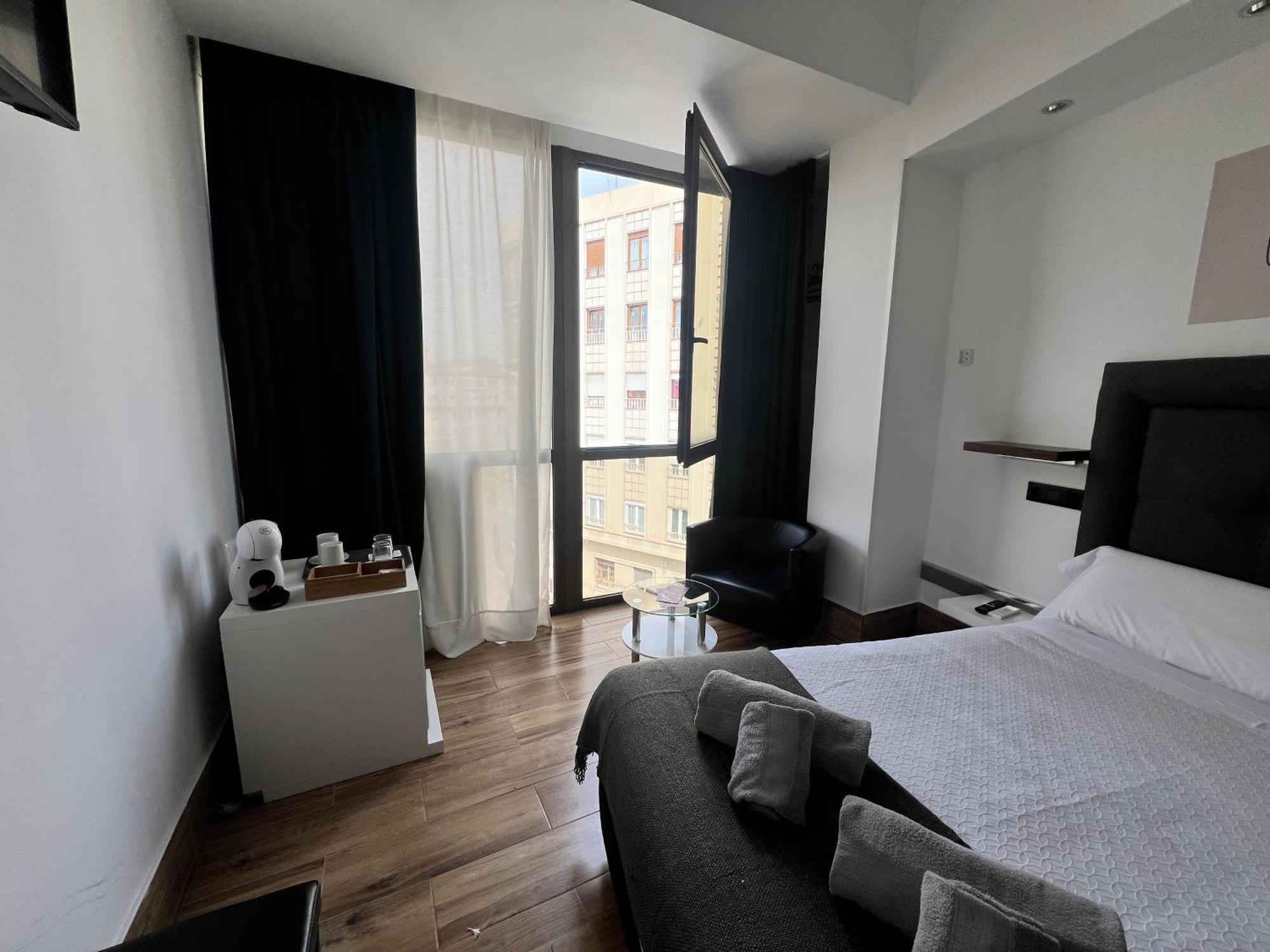 Ilustre Rooms Malaga Exterior photo