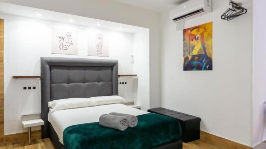 Ilustre Rooms Malaga Room photo