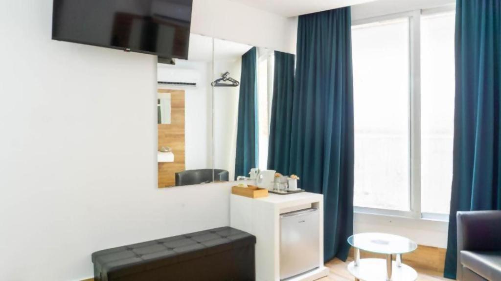 Ilustre Rooms Malaga Room photo